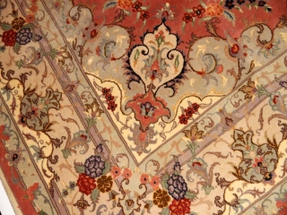 ペルシャ絨毯人気のタブリーズリビング42020