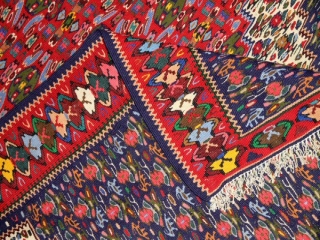 セネキリムのセンターラグカーペット5589