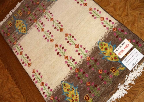 カラフルで楽しい模様の高品質コルデスタンギャッベイラン製58125