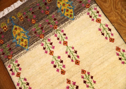 カラフルで楽しい模様の高品質コルデスタンギャッベイラン製58125