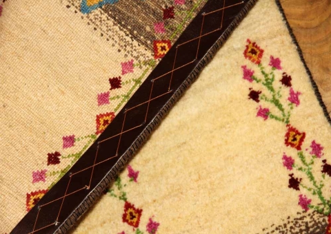 カラフルで楽しい模様の高品質コルデスタンギャッベイラン製58125