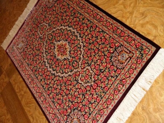 バラいっぱいシルクペルシャ絨毯、レッドローズ56010