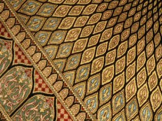 手織りペルシャ絨毯クムシルク、人気ゴンバディデザイン48081