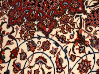 伝統的な手織りイスファハンペルシャ絨毯46312