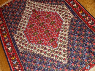 セネキリムのセンターラグカーペット5589