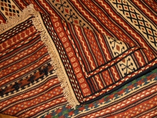 イラン直輸入カラートキリムのソファー前4438