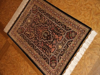 クムシルクの玄関じゅうたん高品質ブラウン色56031