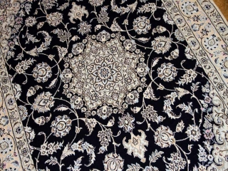 シックな色彩と豪華なデザイン手織りペルシャラグナイン59028