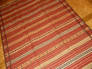 イランのペルシャキリムカラート産地ラグ4448