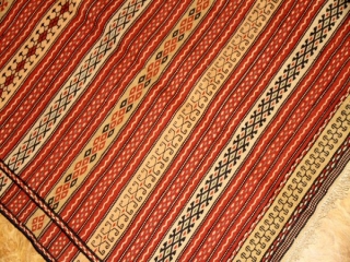 イランのペルシャキリムカラート産地ラグ4448