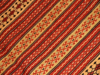 イランのペルシャキリムカラート産地ラグ4448