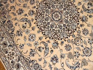 高級手織りペルシャじゅうたんナイン産メダリオン59025