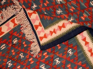 細かい模様のセネキリムセンターマット136000