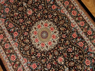 暖かい色彩の玄関マット手織りペルシャ絨毯クム産56052