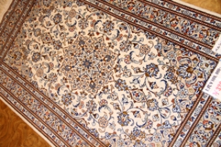 ペルシャ絨毯カシャーンシルク47032