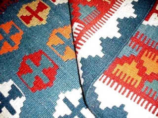 キリムスタイルは廊下敷きシラズ153000