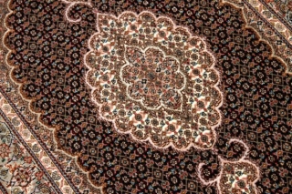 マヒデザインタブリーズ産地ペルシャ絨毯21824