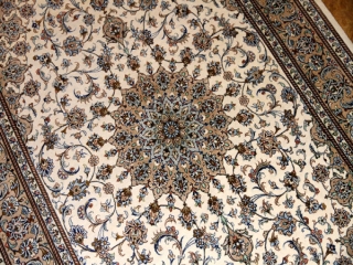 シルクジュウタンペルシャカシャーン、メダリオンデザイン47083