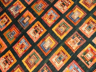 高級オリジナルイラン製ギャッベ、おしゃれチェス模様18841