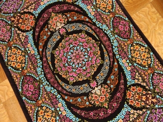 迫力のあるシルクの玄関マット手織りペルシャ57010