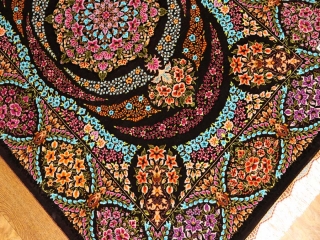 迫力のあるシルクの玄関マット手織りペルシャ57010