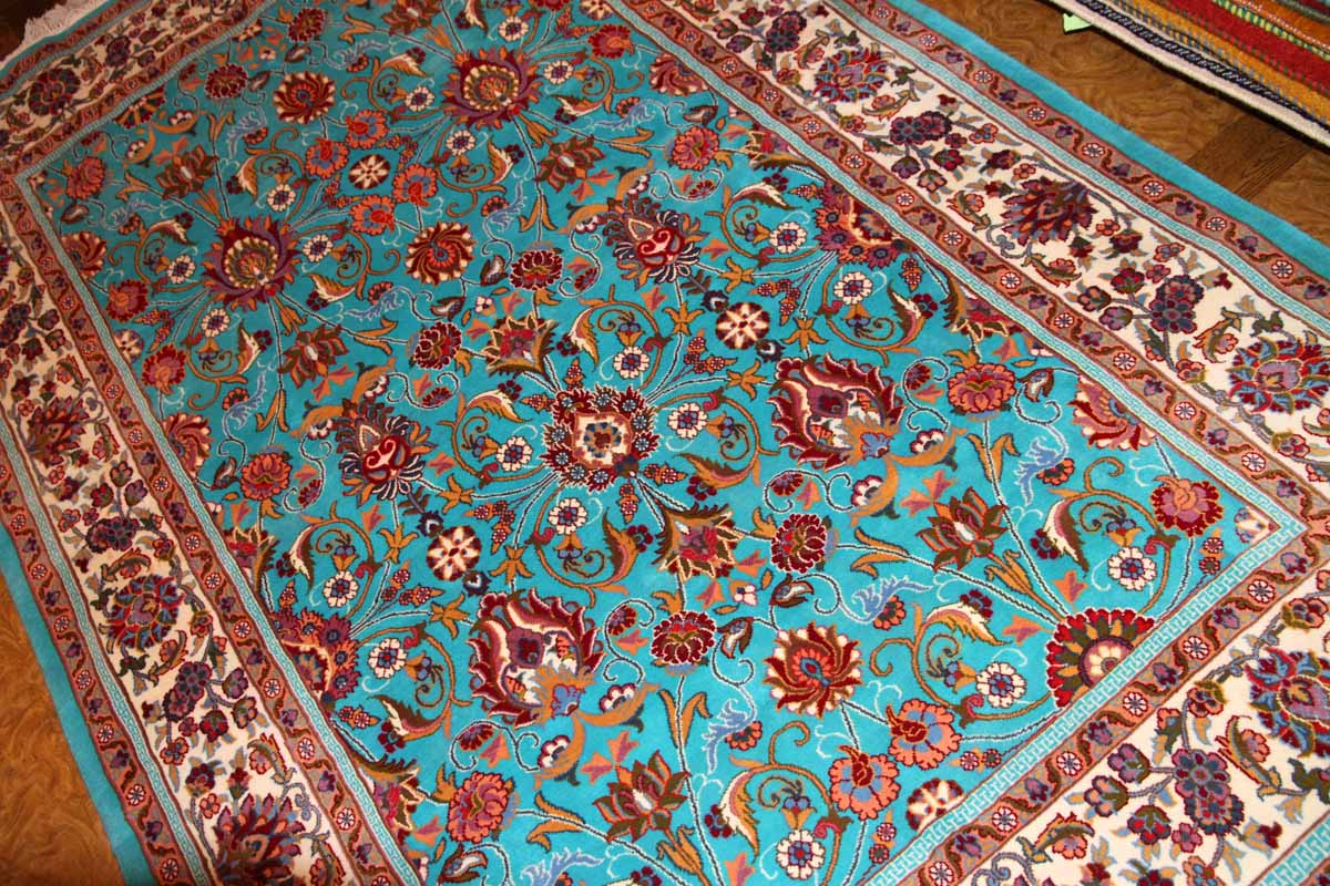 手織りペルシャ絨毯とても綺麗なブルーマシャード産地
