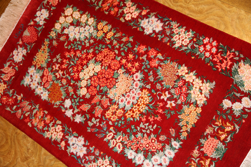 赤い花の絨毯手織りシルクのペルシャ50025、春の絨毯、red silk carpet