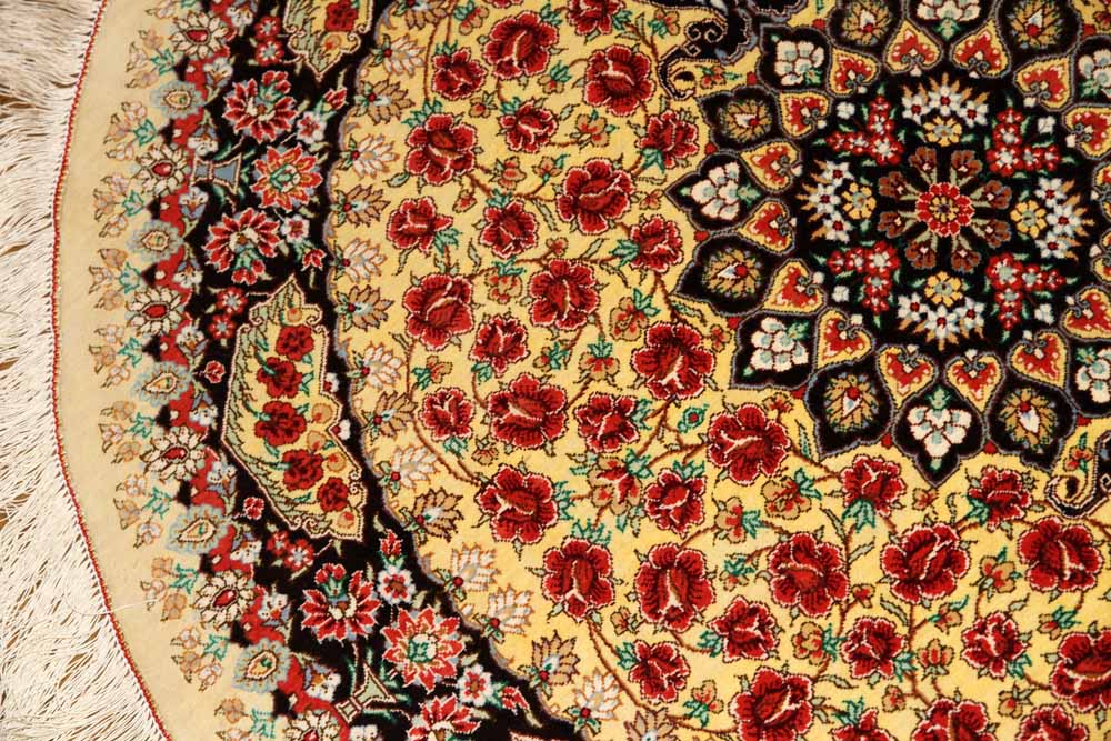 おしゃれ丸い玄関マット クムシルクのバラデザインおしゃれペルシャ絨毯