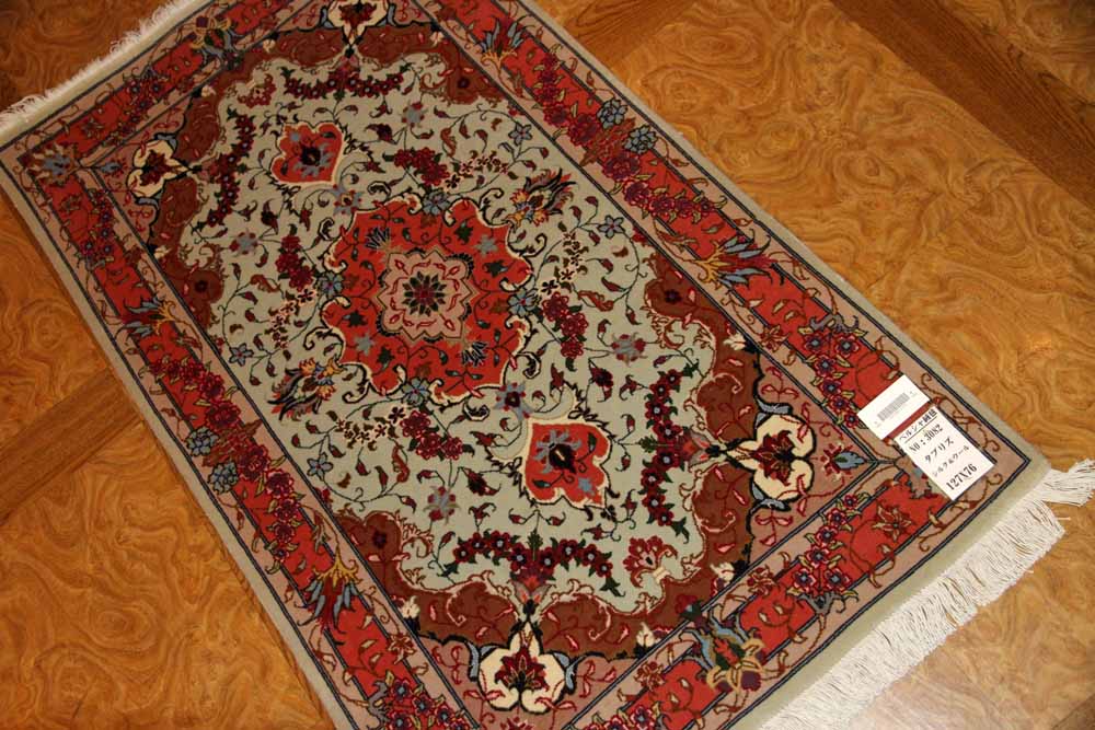 ペルシャ絨毯　タブリーズ産　玄関マット ペルシャ絨毯タブリーズ産フラワー 楕円 ウール&シルク 玄関