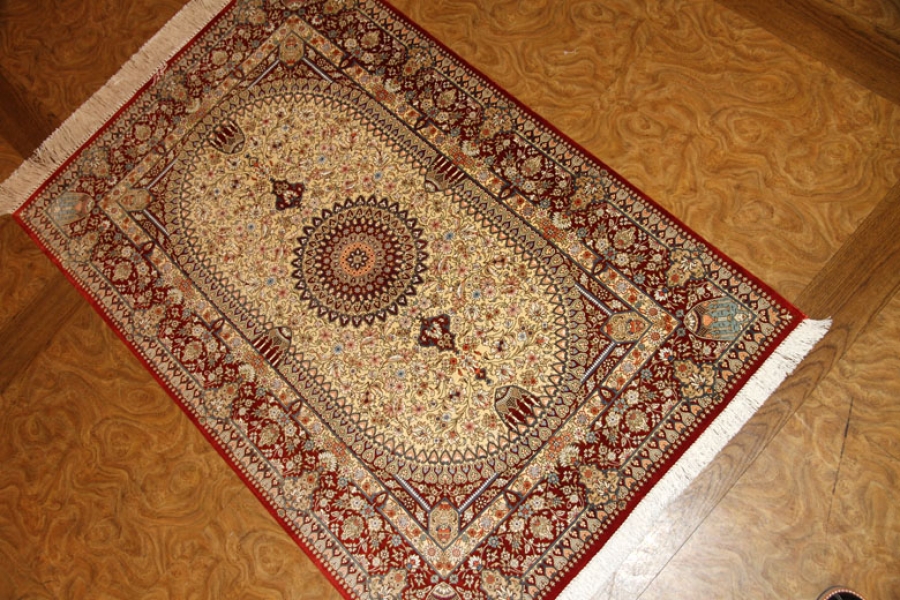 コム産手織りペルシャ絨毯 メダリオン 90×59cm 絹のラグマット手織りシルクペルシャ絨毯メダリオン56090