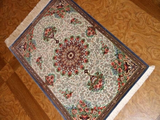 明るいシルクのペルシャ絨毯玄関マット56043