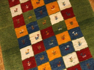 グリーンギャッベのチェスト模様の玄関マット手織り18865