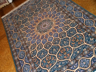 ペルシャ絨毯イスファハンゴンバディーデザインブルー3190001