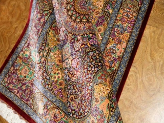 有名工房のジャムシディーセンターラグ、ペルシャ絨毯クムシルク60027