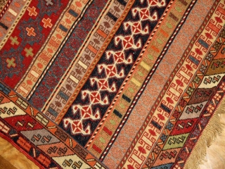 ペルシャキリムのシルジャン産地ラグサイズ34536