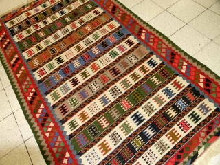 ペルシャキリムキングサイズシラズ産地リビングラグ329000