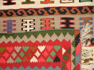 ペルシャキリムキングサイズシラズ産地リビングラグ329000