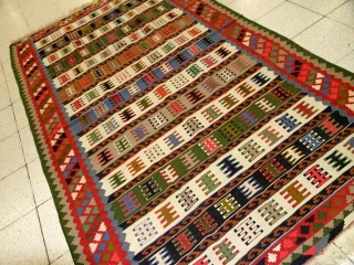 ペルシャキリムキングサイズシラズ産地リビングラグ329000