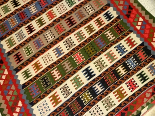 ペルシャキリムキングサイズシラズ産地リビングラグ329000