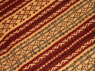 リビングサイズのカラート手織りキリム32382