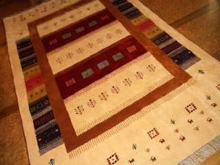 高品質のメリノウールの手織りギャッベ、フワフワリビングじゅうたん18106