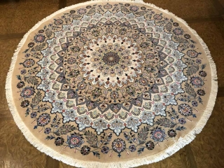 円形手織り絨毯ペルシャ、ナイン産地の丸い形のペルシャラグ188454