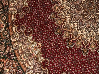 最高級ペルシャ絨毯丸い形タブリーズマヒデザイン29888