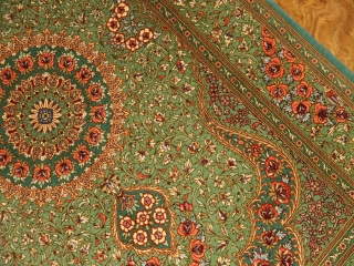 高級シルクの手織りペルシャ絨毯綺麗なグリーン色56089