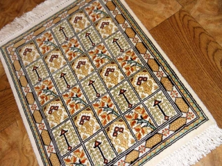 ミニシルク手織りペルシャカーペット47003