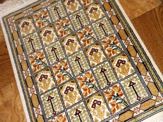 ミニシルク手織りペルシャカーペット47003