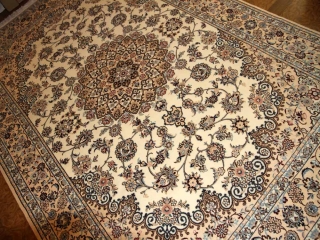 リビングペルシャ絨毯手織りナイン産地メダリオン59032