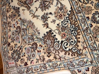 リビングペルシャ絨毯手織りナイン産地メダリオン59032