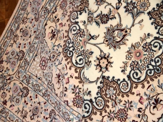 リビングペルシャ絨毯手織りナイン産地メダリオン59032