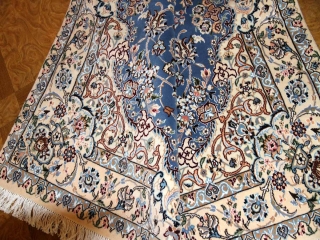 ナインブルーとても綺麗な色彩ペルシャ手織り絨毯21127